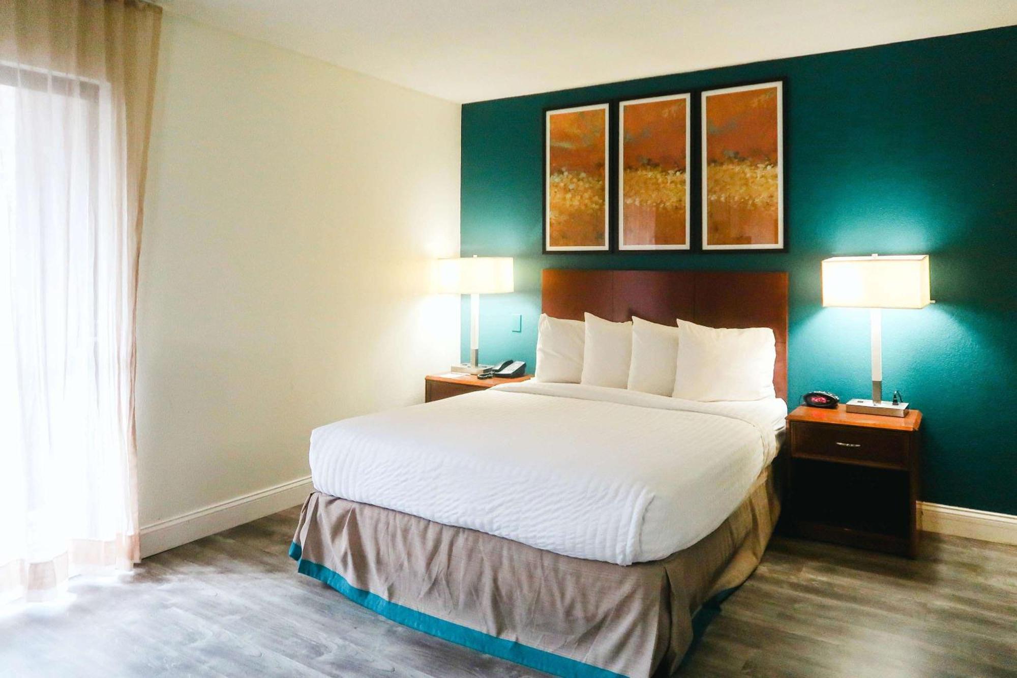 Tysons Corner Suites, A Baymont By Wyndham Viena Exterior foto